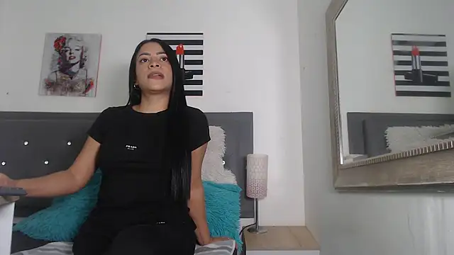 madison  love  online show from September 30, 7:30 pm