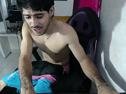 g0lden boss online show from November 6, 1:34 pm