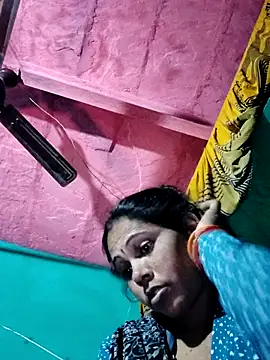 Pooja750 online show from November 17, 10:26 pm