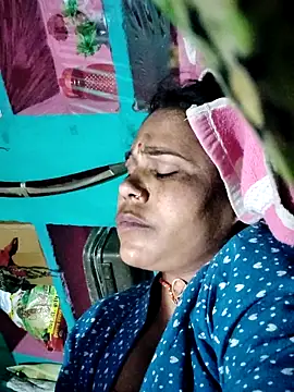 Pooja750 online show from November 25, 11:38 pm