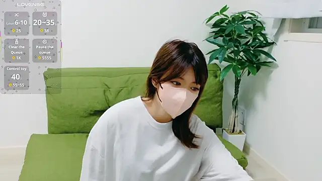 Snapshot of hinachuuu__D chatting on September 24, 11:02 am hinachuuu D online show from September 24, 11:02 am