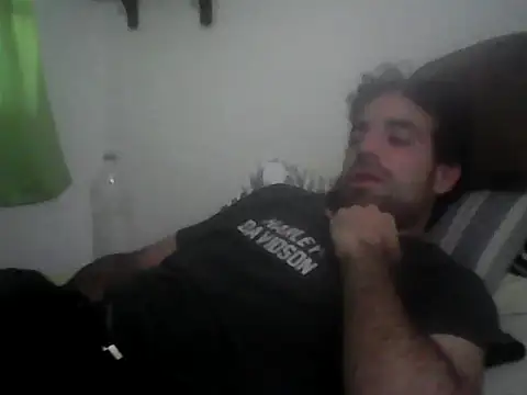 Snapshot of Deivid32t chatting on December 18, 8:37 pm Deivid32t online show from December 18, 8:37 pm