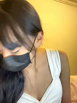 Snapshot of Minnie-2025 chatting on September 28, 4:12 pm Minnie-2025 online show from September 28, 4:12 pm