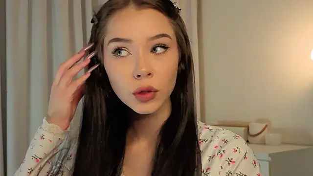 slyshypie online show from November 19, 1:11 pm