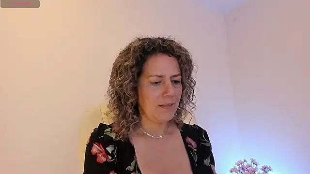 Snapshot of Paty_chic chatting on November 18, 2:54 pm Paty chic online show from November 18, 2:54 pm