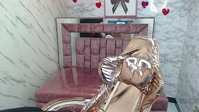 Snapshot of Red_Bunny_v chatting on September 9, 1:10 pm Red Bunny v online show from September 9, 1:10 pm