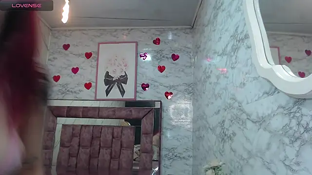 Snapshot of Red_Bunny_v chatting on October 20, 1:22 pm Red Bunny v online show from October 20, 1:22 pm