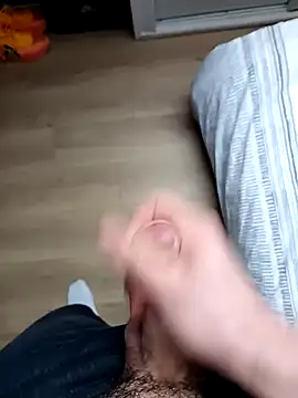 Snapshot of Float4x chatting on October 8, 2:36 pm Float4x online show from October 8, 2:36 pm