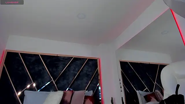 SusanaHenao online show from October 10, 5:34 pm