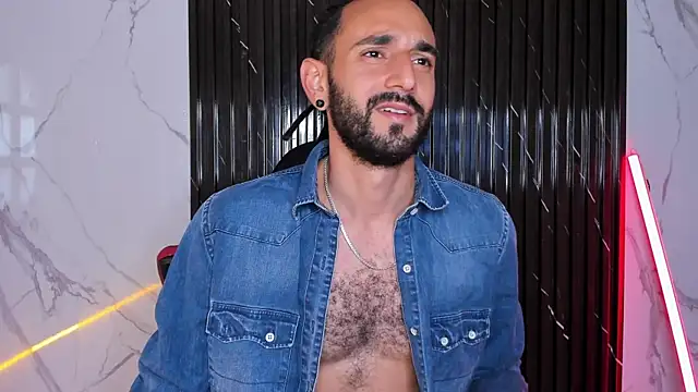 Snapshot of Tatis__ chatting on September 19, 9:37 pm Tatis online show from September 19, 9:37 pm