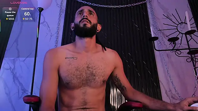 Snapshot of Tatis__ chatting on November 29, 7:50 pm Tatis online show from November 29, 7:50 pm