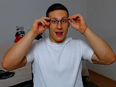 ZeinMiracles online show from September 19, 9:37 pm