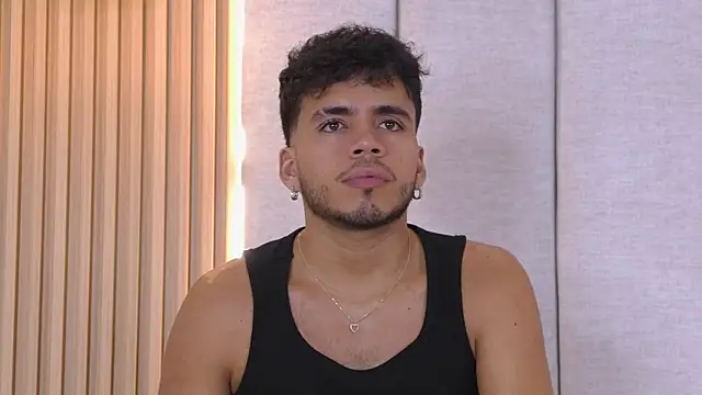 Snapshot of AlexanderJordan chatting on November 15, 6:37 pm AlexanderJordan online show from November 15, 6:37 pm