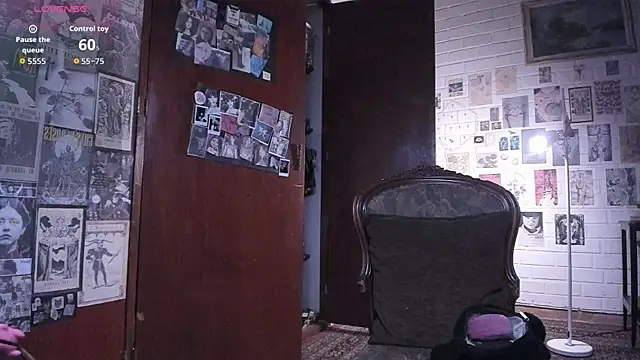 Snapshot of DiosaSexSymbol chatting on October 14, 2:23 am DiosaSexSymbol online show from October 14, 2:23 am