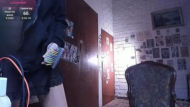 Snapshot of DiosaSexSymbol chatting on November 19, 4:45 am DiosaSexSymbol online show from November 19, 4:45 am