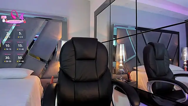 Snapshot of Abril_monroe_ chatting on November 7, 3:50 am Abril monroe online show from November 7, 3:50 am