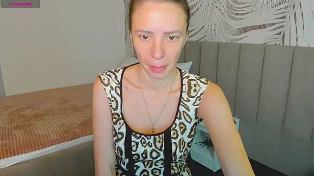 KiaraCaley online show from November 14, 1:37 am