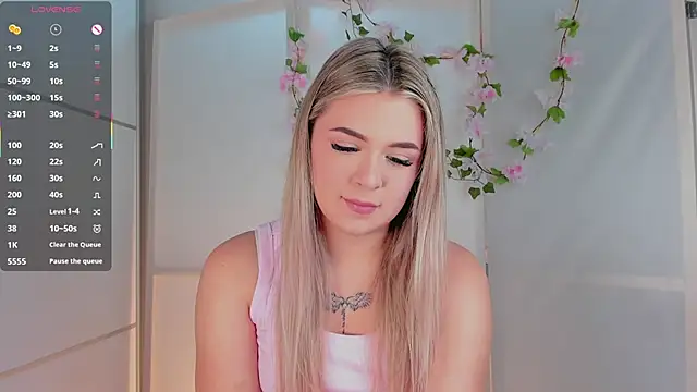 AliaBuerstatte online show from October 2, 7:10 pm