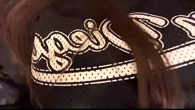 Snapshot of Leaf_Unto chatting on November 28, 2:09 pm Leaf Unto online show from November 28, 2:09 pm