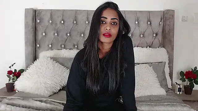 indianchic89 online show from March 1, 12:28 am