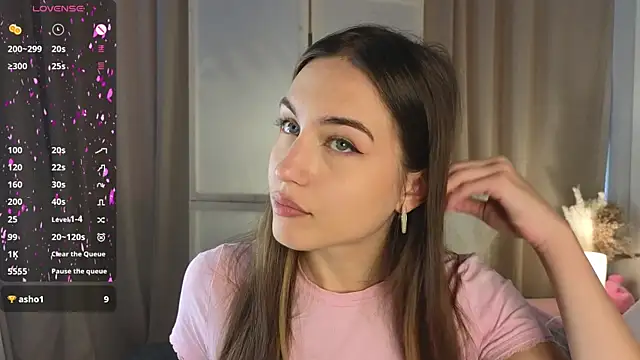 Snapshot of Moonlight1Sonata1 chatting on September 18, 9:11 am Moonlight1Sonata1 online show from September 18, 9:11 am