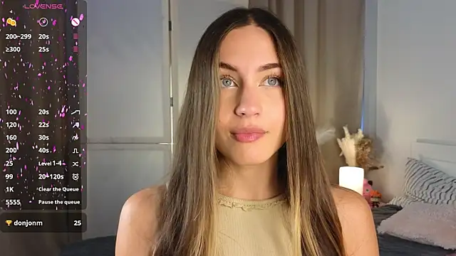 Snapshot of Moonlight1Sonata1 chatting on September 22, 9:11 am Moonlight1Sonata1 online show from September 22, 9:11 am