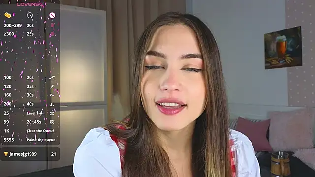 Snapshot of Moonlight1Sonata1 chatting on September 29, 9:14 am Moonlight1Sonata1 online show from September 29, 9:14 am