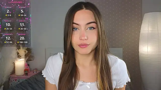 Snapshot of Moonlight1Sonata1 chatting on October 23, 9:52 am Moonlight1Sonata1 online show from October 23, 9:52 am