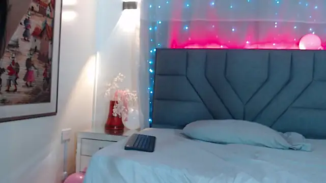 emma ayala online show from September 11, 7:14 pm