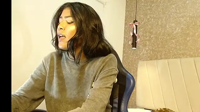 Snapshot of babilett chatting on October 3, 12:02 pm babilett online show from October 3, 12:02 pm