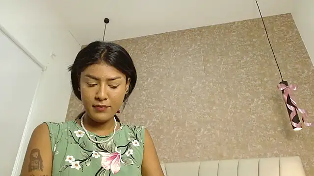 Snapshot of babilett chatting on November 15, 11:40 am babilett online show from November 15, 11:40 am