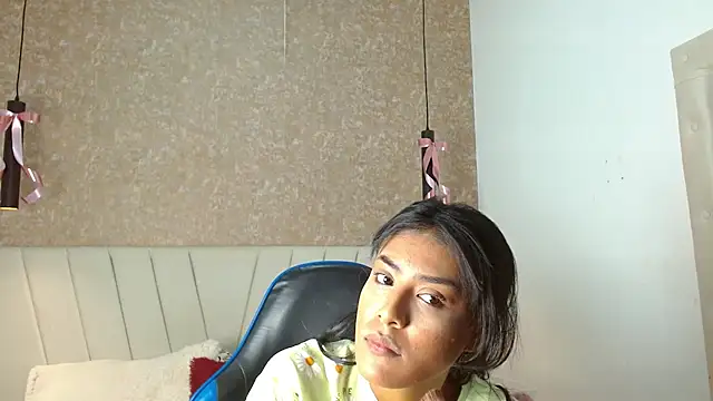 Snapshot of babilett chatting on November 24, 11:43 am babilett online show from November 24, 11:43 am