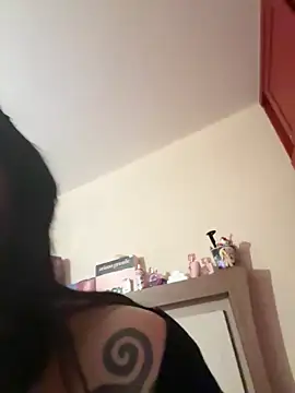 Snapshot of LaGueraDelMar chatting on October 26, 11:05 am LaGueraDelMar online show from October 26, 11:05 am