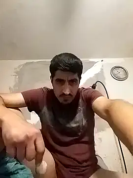 Snapshot of Arce92 chatting on December 17, 7:53 pm Arce92 online show from December 17, 7:53 pm