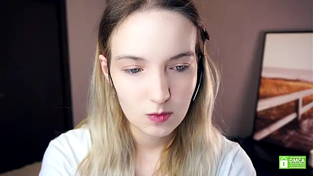 HongTomczak online show from September 26, 6:50 am