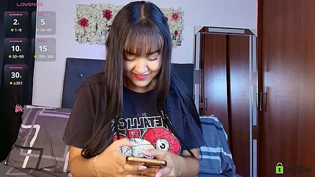 Snapshot of madisonwalkeeer chatting on October 12, 12:59 pm madisonwalkeeer online show from October 12, 12:59 pm