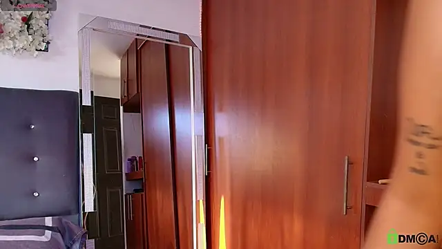 Snapshot of madisonwalkeeer chatting on November 11, 8:42 pm madisonwalkeeer online show from November 11, 8:42 pm