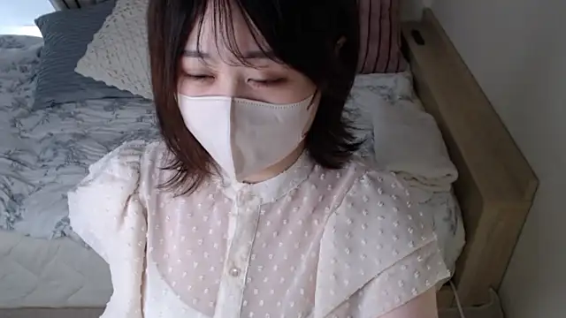 Snapshot of mi__san chatting on September 27, 2:27 am mi san online show from September 27, 2:27 am