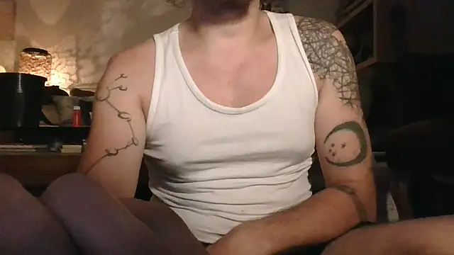 Snapshot of Titilouonlyf69 chatting on September 16, 1:06 am Titilouonlyf69 online show from September 16, 1:06 am