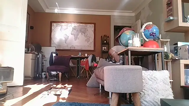 Snapshot of Titilouonlyf69 chatting on November 7, 11:21 am Titilouonlyf69 online show from November 7, 11:21 am