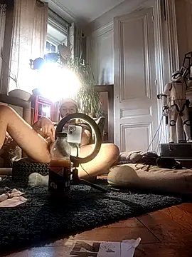 Snapshot of Titilouonlyf69 chatting on November 15, 8:22 am Titilouonlyf69 online show from November 15, 8:22 am