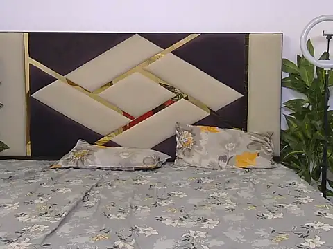 Snapshot of Its-ishikaa chatting on September 9, 4:56 am Its-ishikaa online show from September 9, 4:56 am