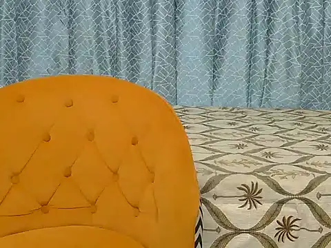 Snapshot of Its-ishikaa chatting on October 12, 5:06 am Its-ishikaa online show from October 12, 5:06 am