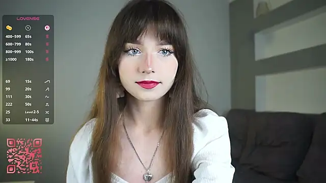 DreamyDaisy online show from September 23, 4:43 pm