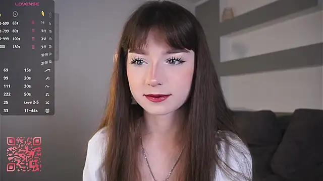 DreamyDaisy online show from October 6, 7:00 pm