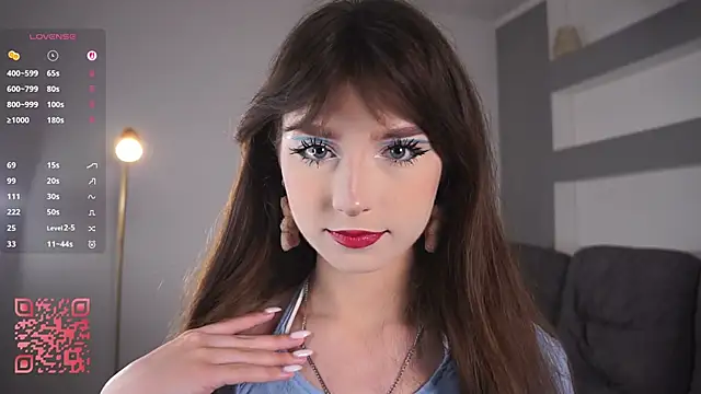 DreamyDaisy online show from October 12, 6:18 pm