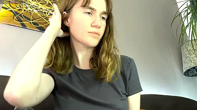 velina   online show from November 8, 6:51 pm