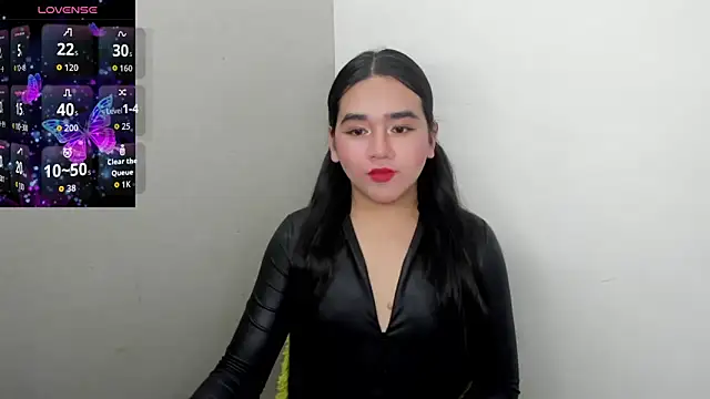 Snapshot of Sanya_Luxx chatting on December 14, 11:48 am Sanya Luxx online show from December 14, 11:48 am