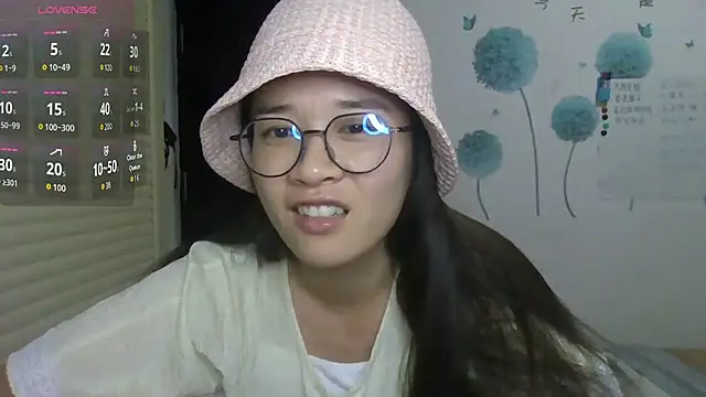 Snapshot of Monice1314 chatting on October 18, 2:07 pm Monice1314 online show from October 18, 2:07 pm