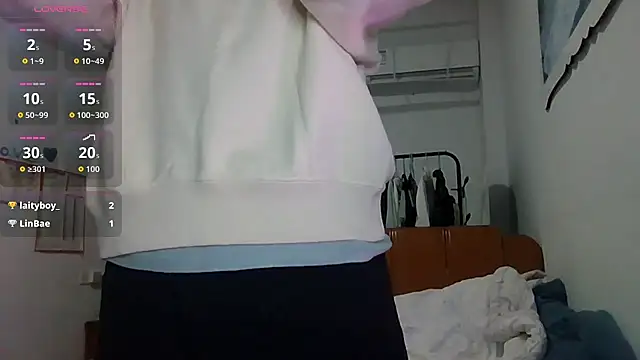 Snapshot of Monice1314 chatting on October 23, 12:37 pm Monice1314 online show from October 23, 12:37 pm